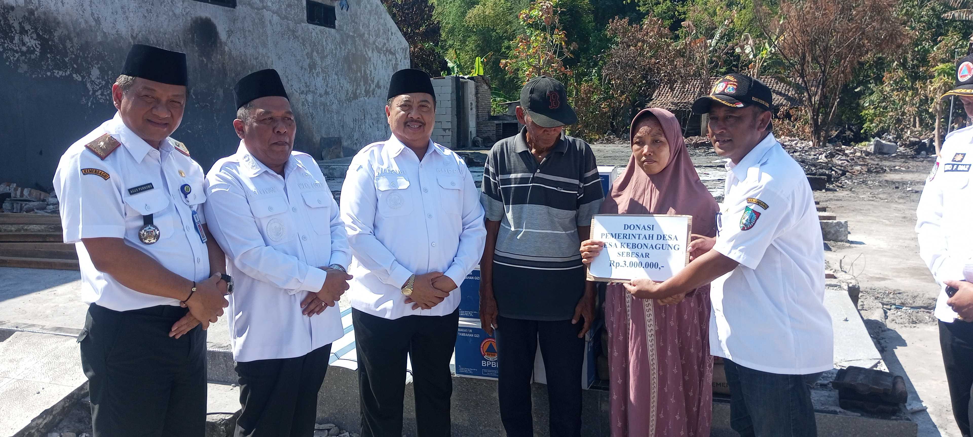 Kunjungan Abah Bupati & Wabub Kab.Jombang ke kediaman Korban Bencana Kebakaran (P. Wari)